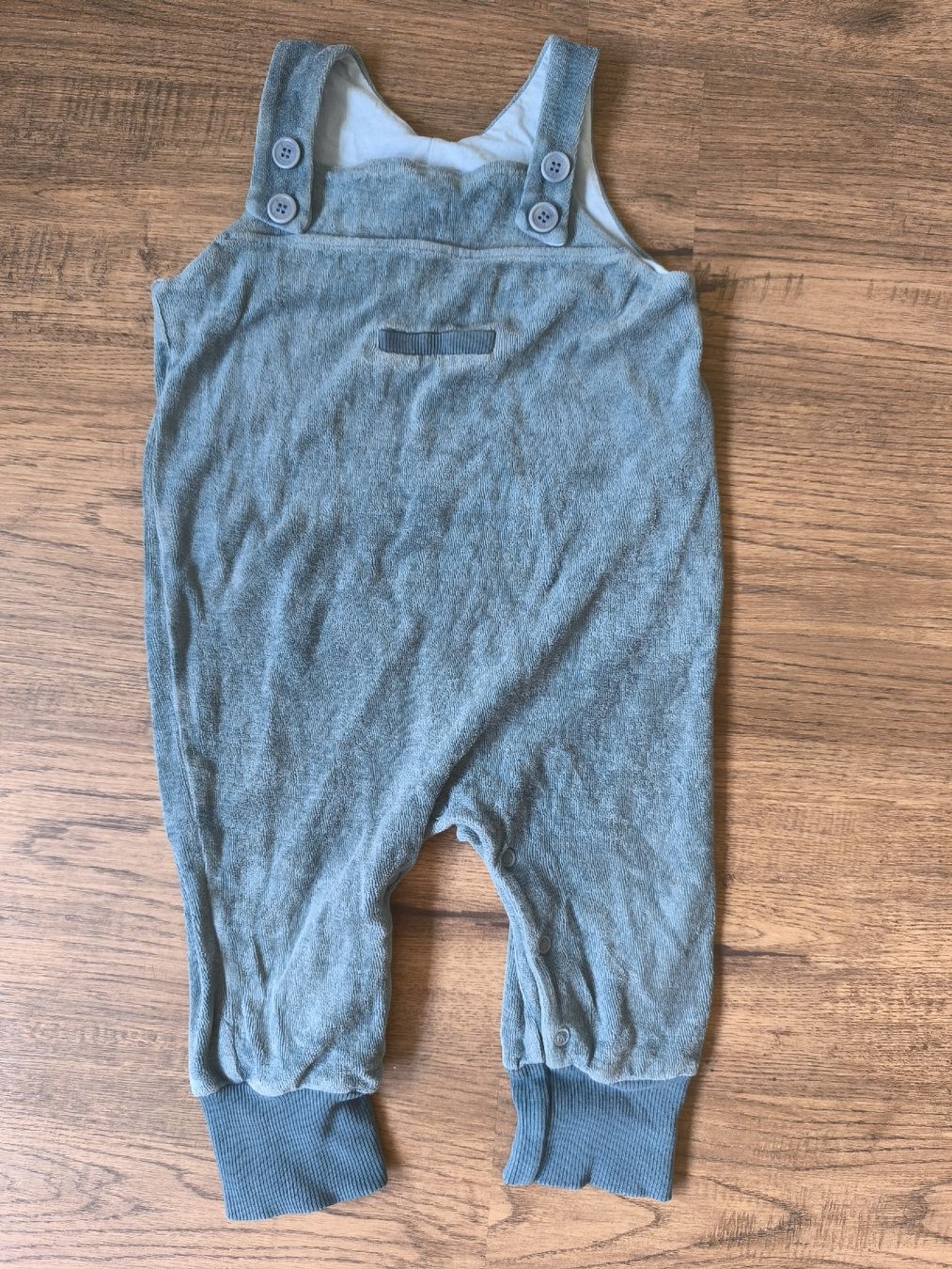 Hessnatur Hosen: Hessnatur Latzhose 74/80 – Gebraucht aus Frauenkappelen von Nickyta89