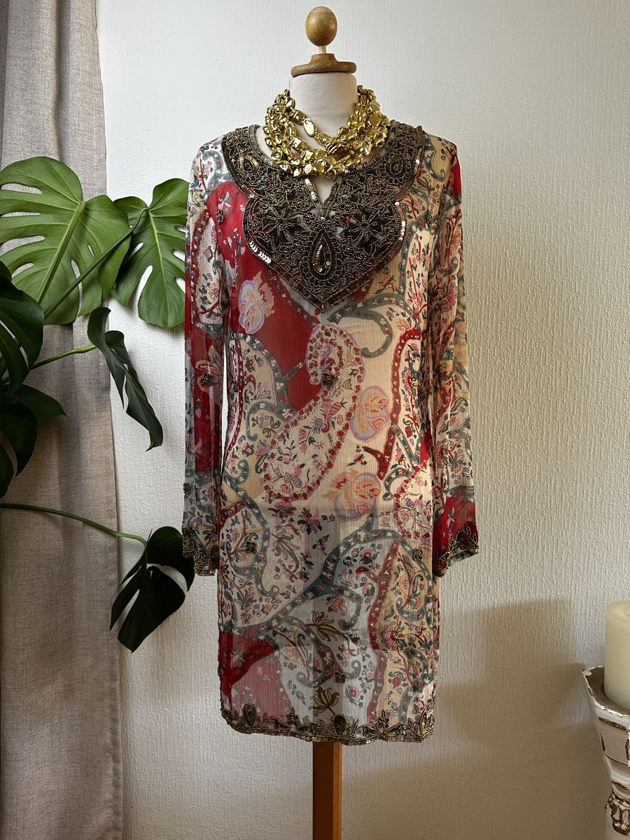Tuniche: Robe mi-longue imprimée perles sequins taille M – Nuovo (secondo la descrizione) da Châtelaine venduto da Alexandra.jankowski