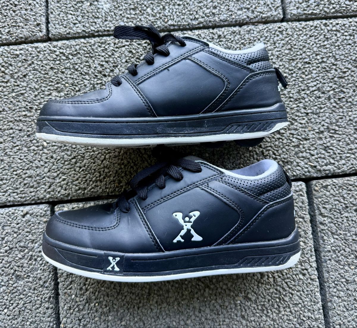 Heelys Scarpe da uomo: Heelys / Schuhe mit Rollen Gr. 36.5 – Usato da Niederhelfenschwil venduto da simae02