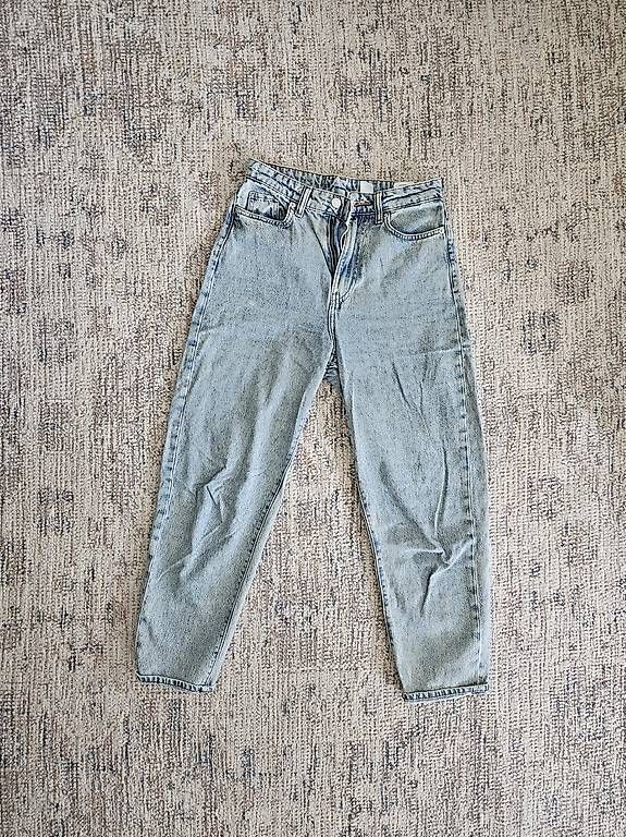 H&M Jeans: Jeanshosen Gr. 34 – Usato da Basel venduto da lar_7c62 4