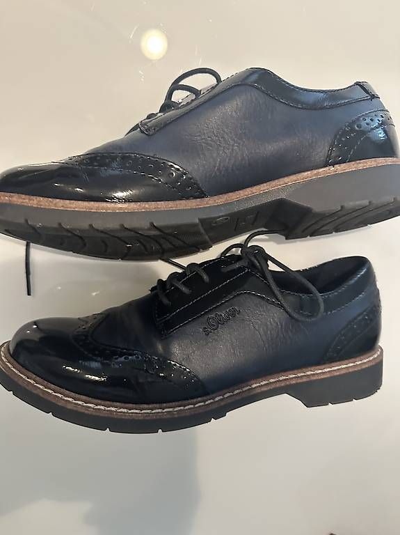 Chaussures femmes: Halbschuh dunkelblau Leder – D'occasion à Muttenz par anna123 1