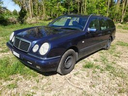 Mercedes-benz E320 4Tm