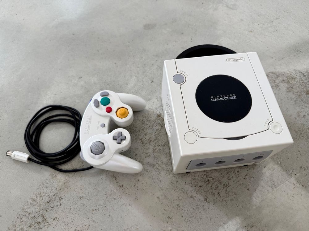 Console Nintendo GameCube Pearl white RARE (Gebraucht) in Evilard für ...