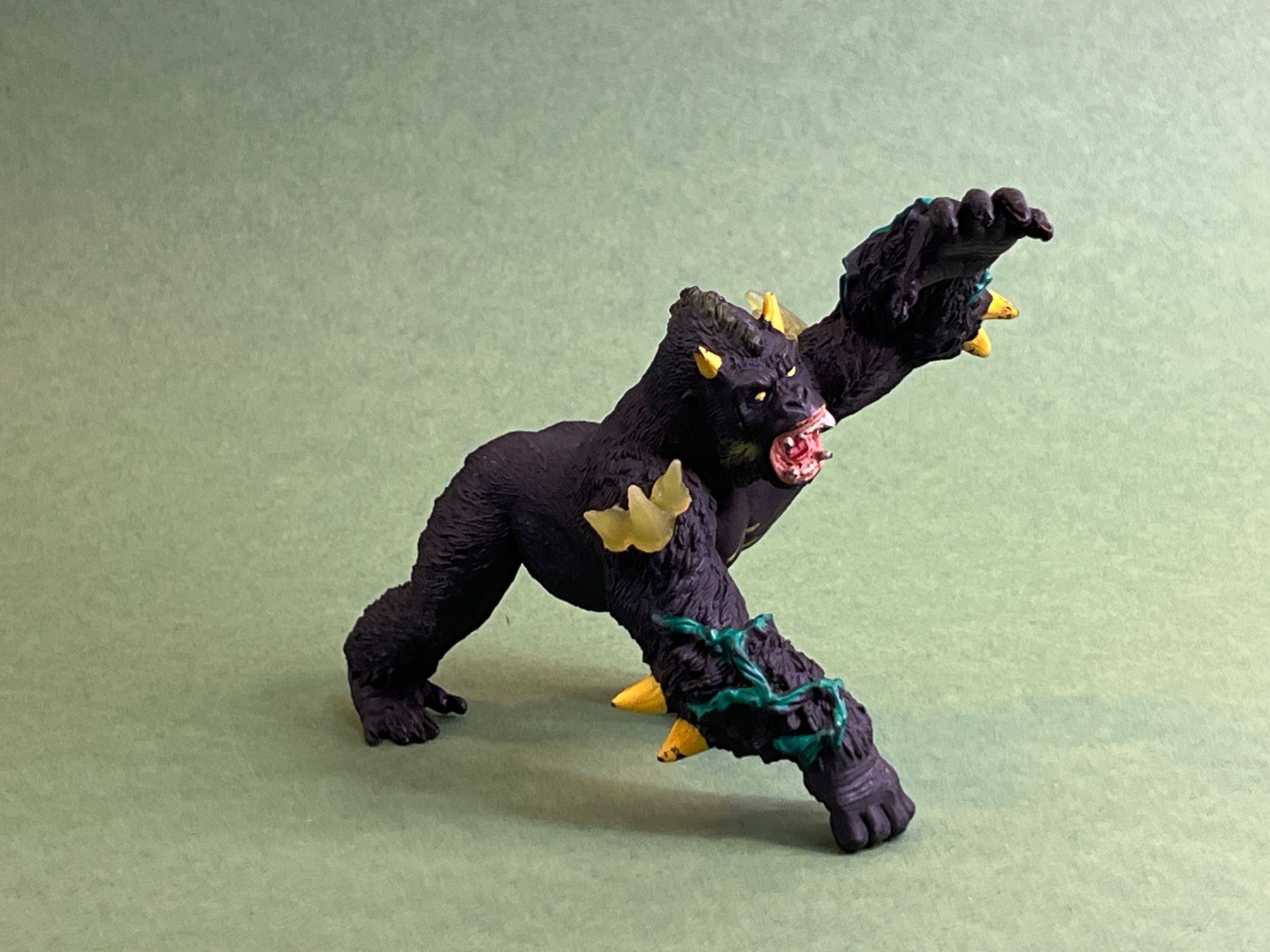 Schleich Statuette: Schleich Eldrador 42512 Monster Gorilla – Usato da Ennetbaden venduto da mapa05