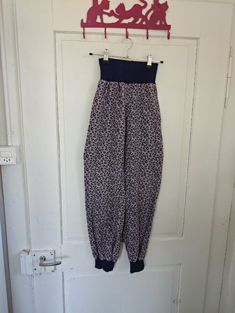 Jersey Hose Gr 146