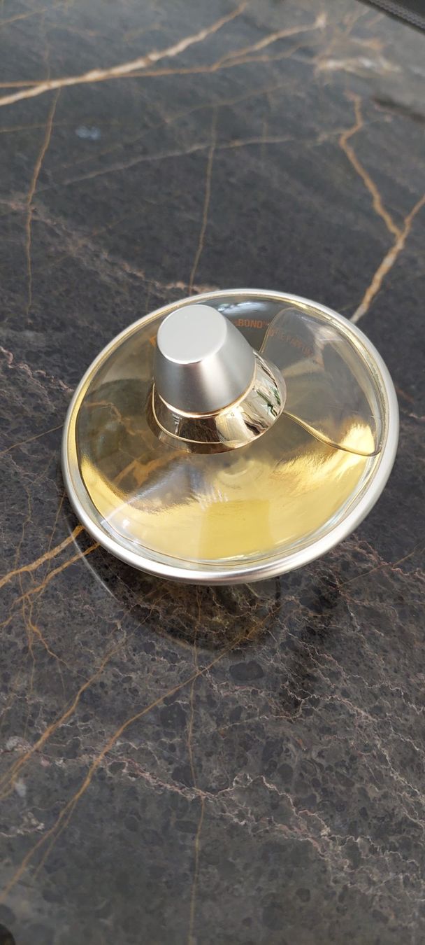 Parfum & Eau de Toilette: Vintage-Parfum BOND 1997 – Gebraucht aus RAMLINSBURG von AUDITT1999