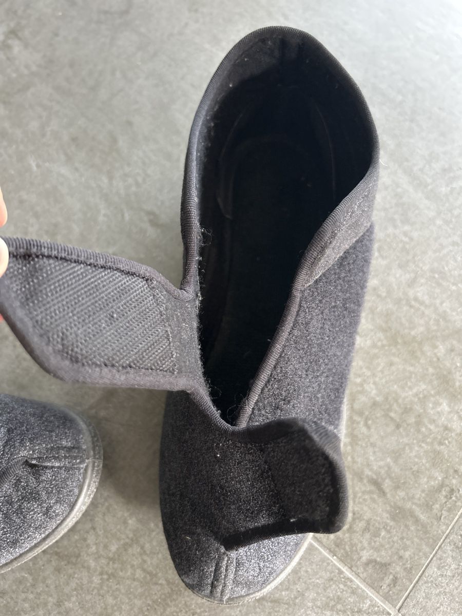 Scarpe da uomo: Pantoufles Pimed 45 noires – Usato da Yens venduto da Chriis 3