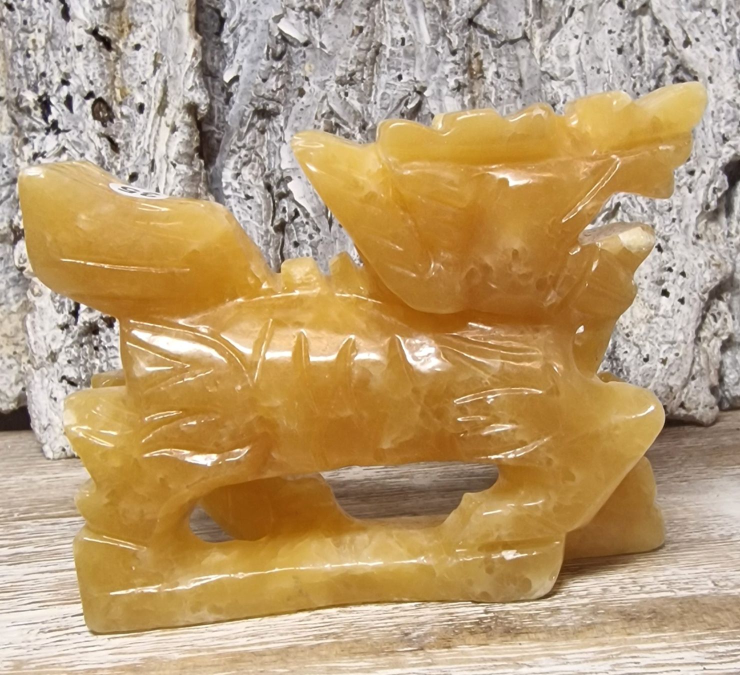 Minerali & Pietre curative: Qilin aus Honigcalcit 395g – Nuovo (secondo la descrizione) da Matzingen venduto da Shay_Crystalz