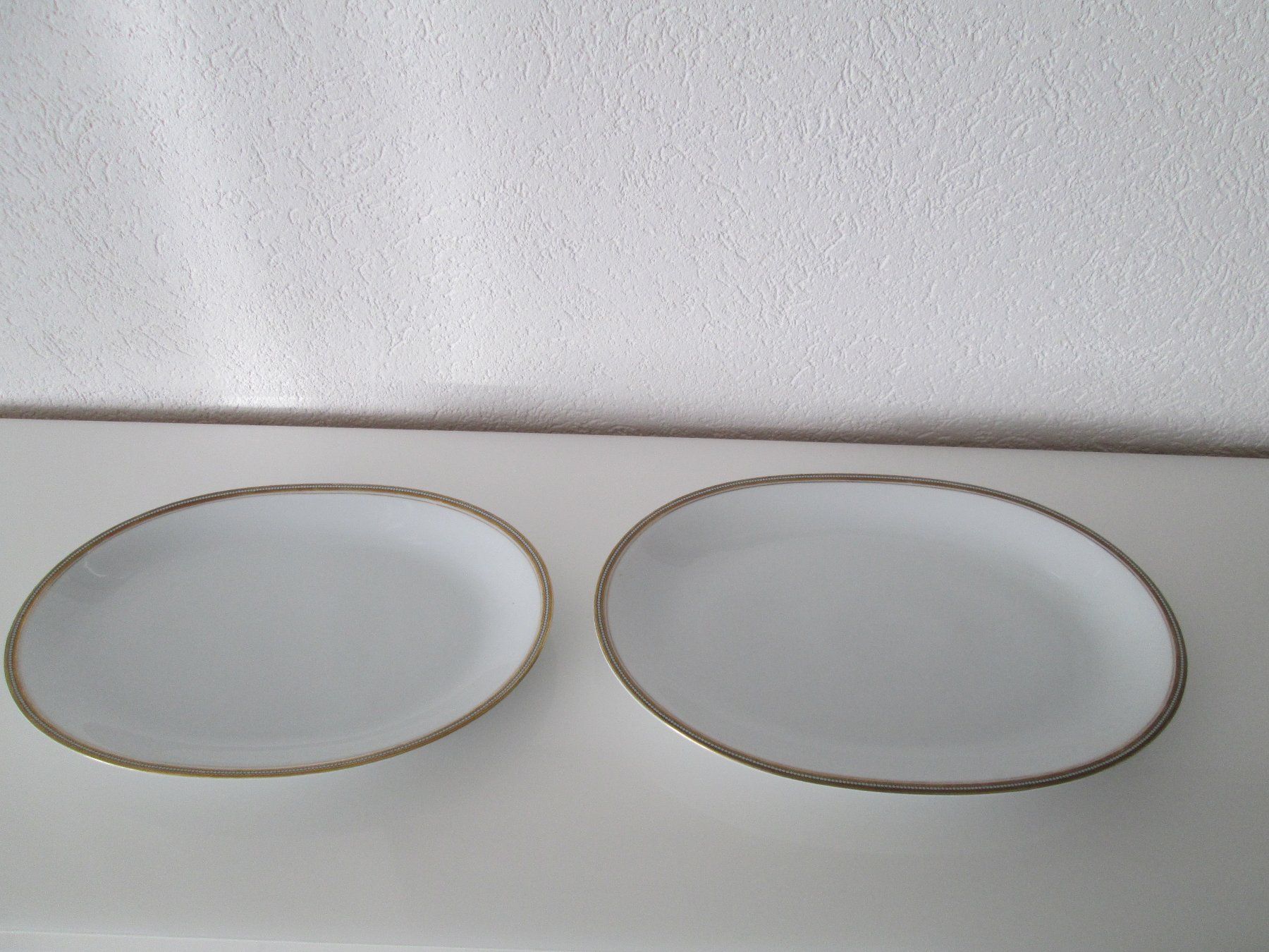 Servierplatten: Servierplatten oval mit Goldrand -2er-Set – Gebraucht aus Movelier von KRASI61 1