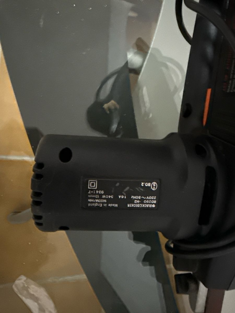 Smerigliatrici & Lucidatrici: Ponceuse à bande Black&Decker  BD2, idéal pour bricoler – Usato da Soyhières venduto da Jura22 1