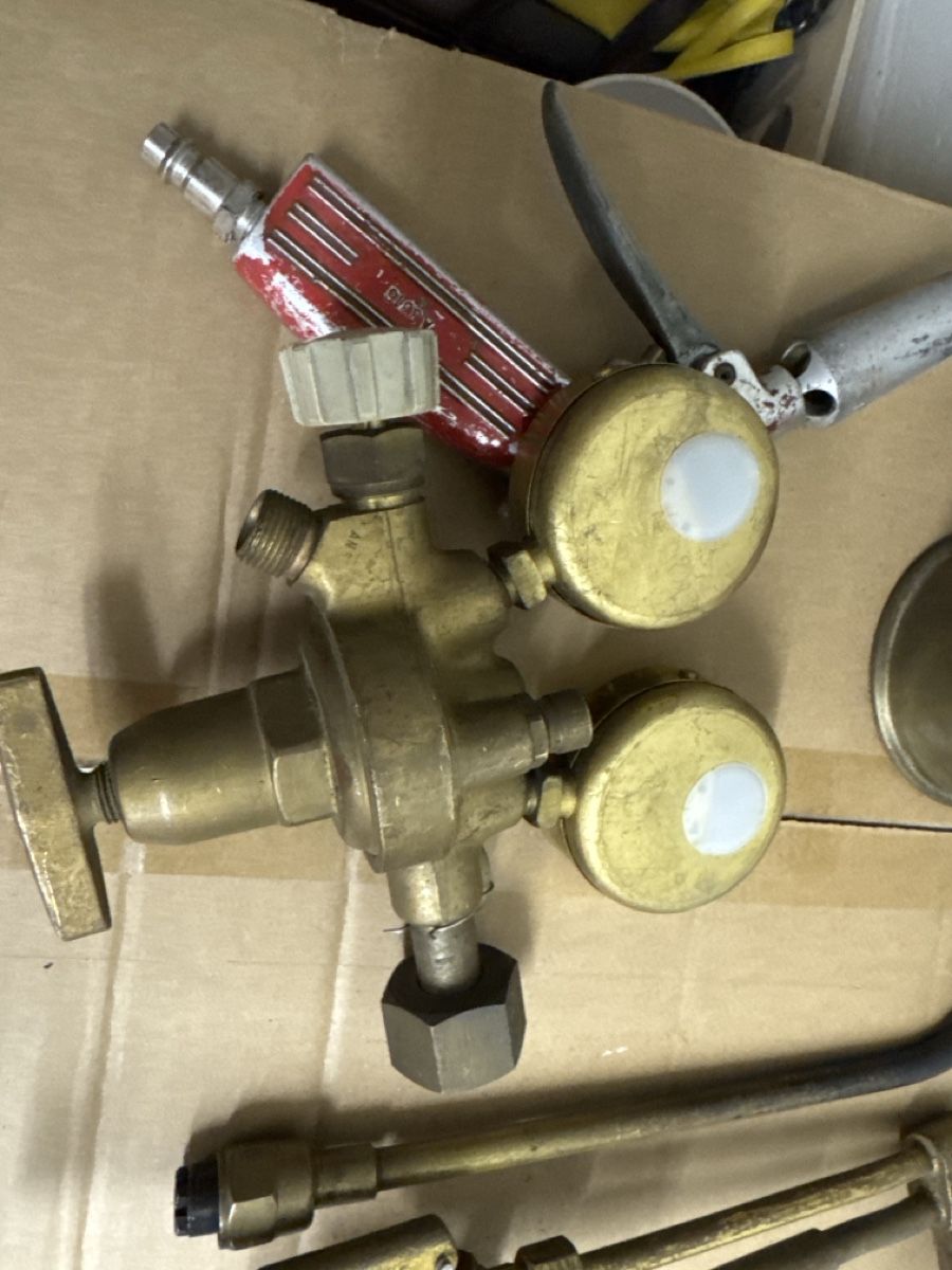 Saldatori: Gas Welding Set Sievert AGA Sauerstoff Gauges Used – Usato da Riehen venduto da M.S.DVD 5