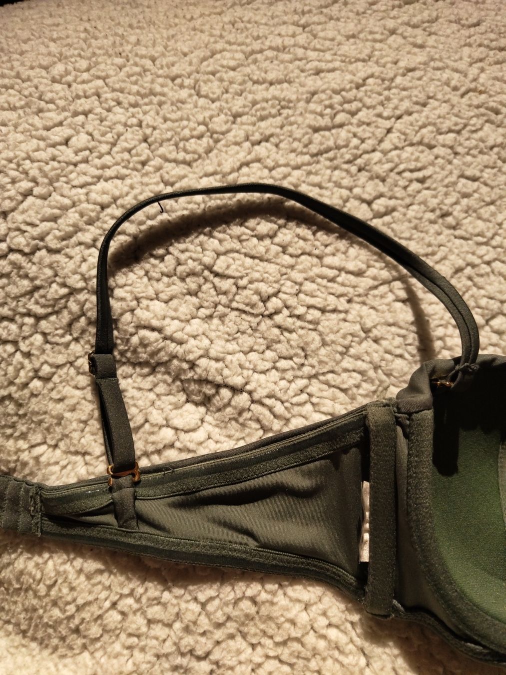 H&M Maillots de bain & Bikinis: Bikini Oberteil mit Bügel – D'occasion à Rheinau par miriam_j 4