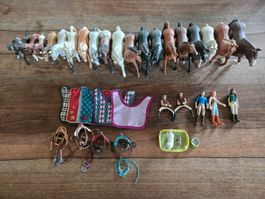 Schleich Set Pferd mit Stall