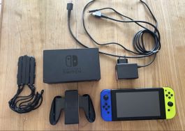 Nintendo Switch (V1) inkl. allem Zubehör + 118 GB microSD
