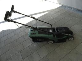 BOSCH AKKU-RASENMÄHER 38 CM - 36 VOLT - INKL. LADEGERÄT