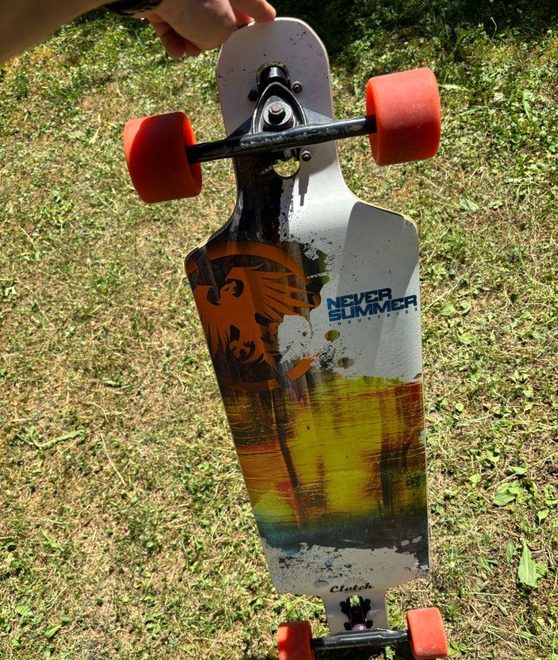 Skateboards: Longboard Never Summer Clutch – Usato da Liestal venduto da leanstein