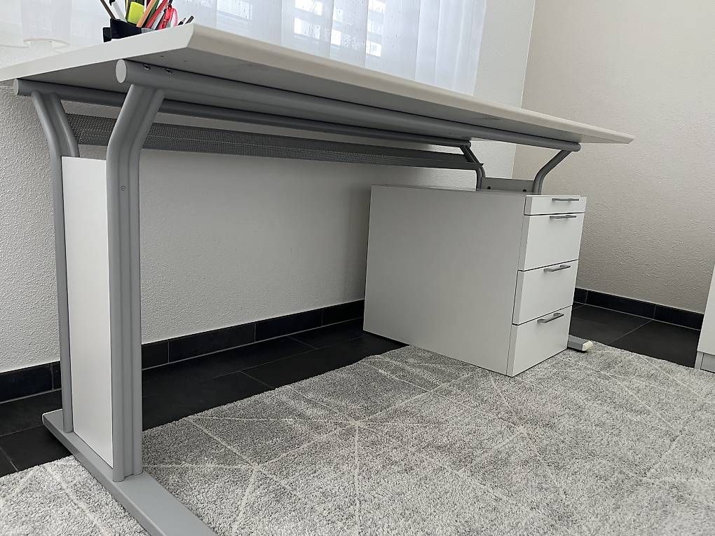 Schreibtische: Schreibtisch Micasa – Gebraucht aus Pfäffikon SZ von hej_hqh9 2