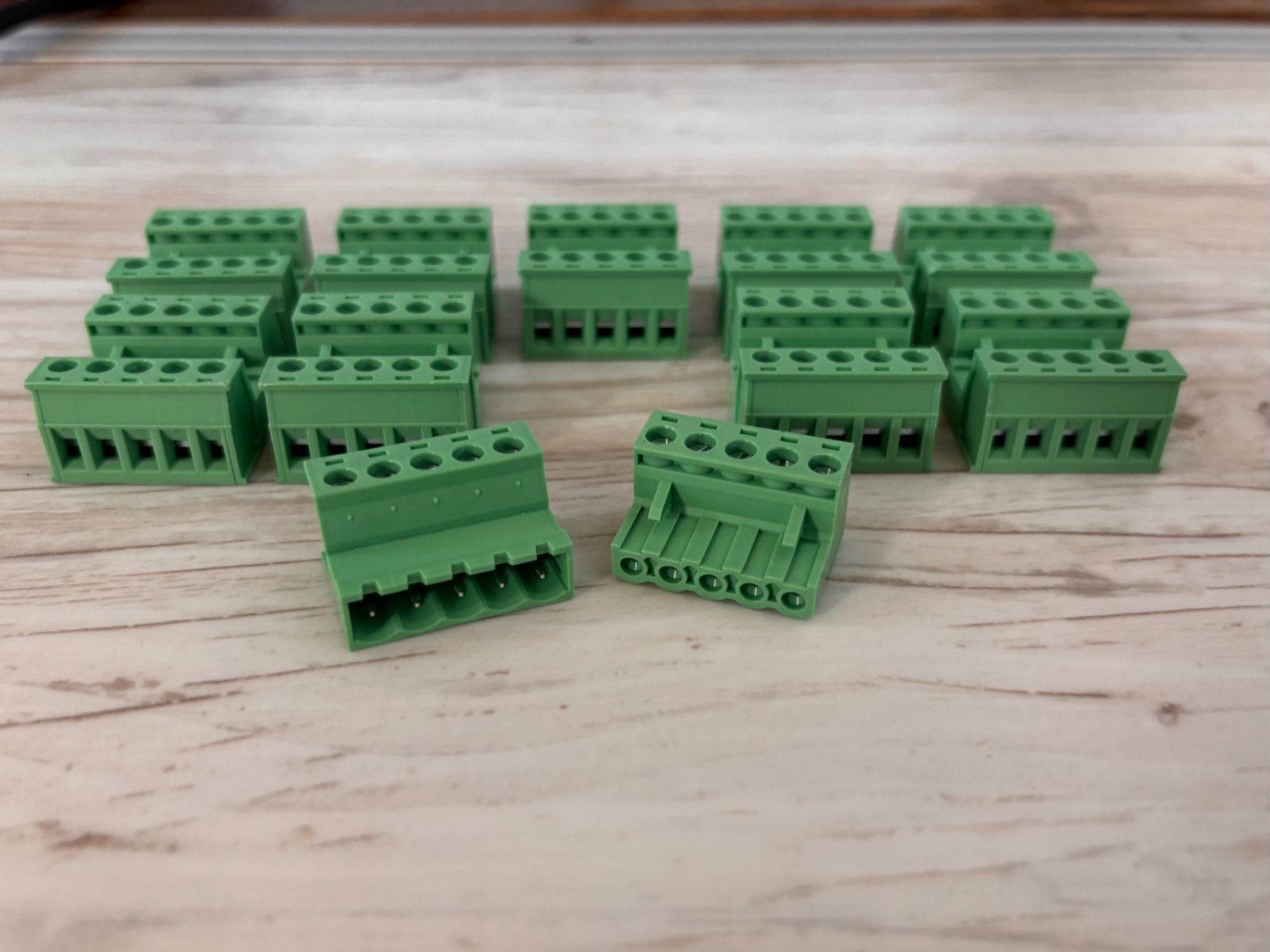 Componenti elettronici: 10 Sets 5pin steckbare Anschlussblöcke, Steckverbinder – Nuovo e nell'imballaggio originale da Oberrieden venduto da Waeleh 1