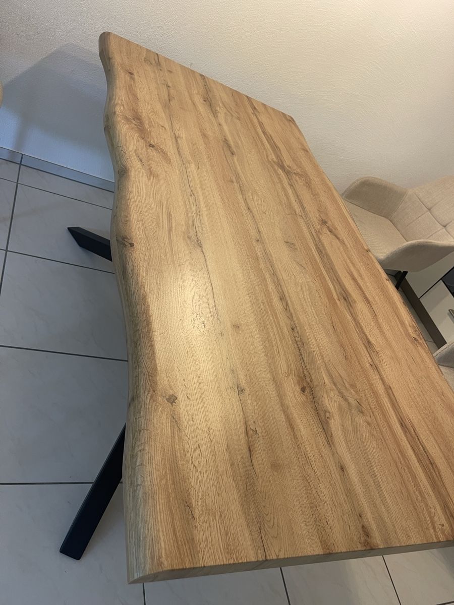 Tavoli: Wood Dining Table with Black Steel Legs  – Usato da Felsberg venduto da joa_5z2s 2