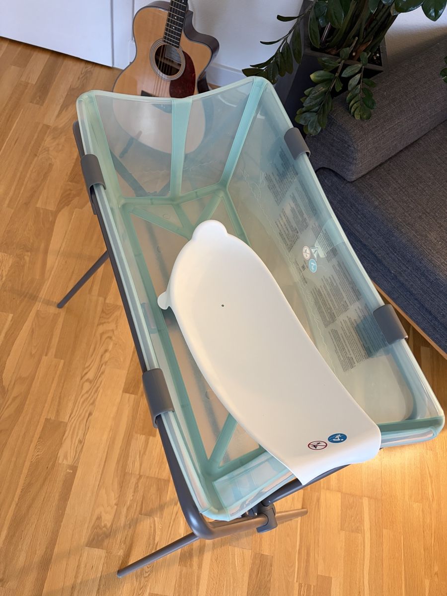 Badespass: STOKKE Badewanne mit Ständer – Gebraucht aus Bern von EkatKhat 1