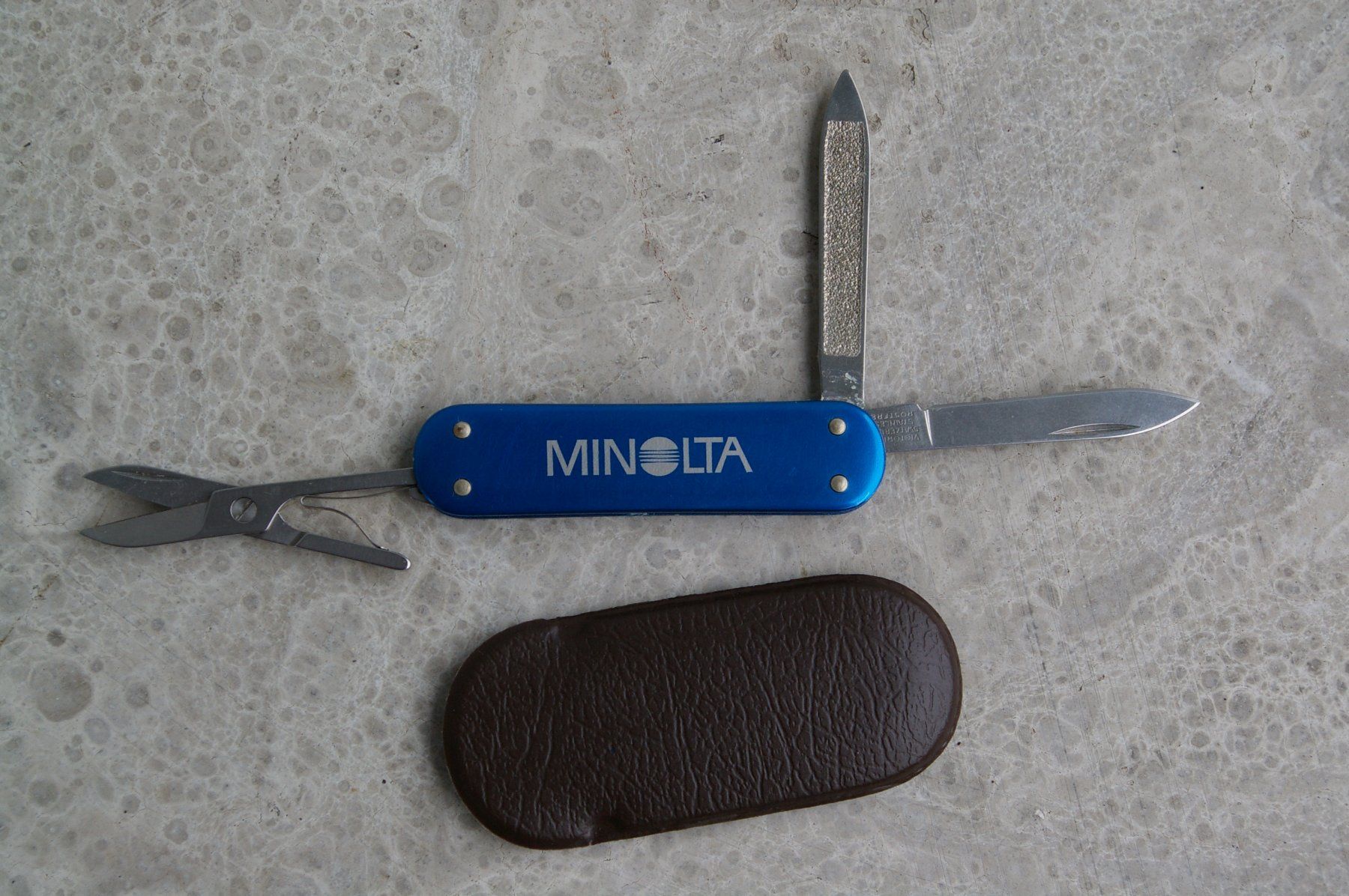 Laboratorio & Camera oscura: MINOLTA Taschenmesser Werbegeschenk – Nuovo (secondo la descrizione) da Niederurnen venduto da mowgli_1963