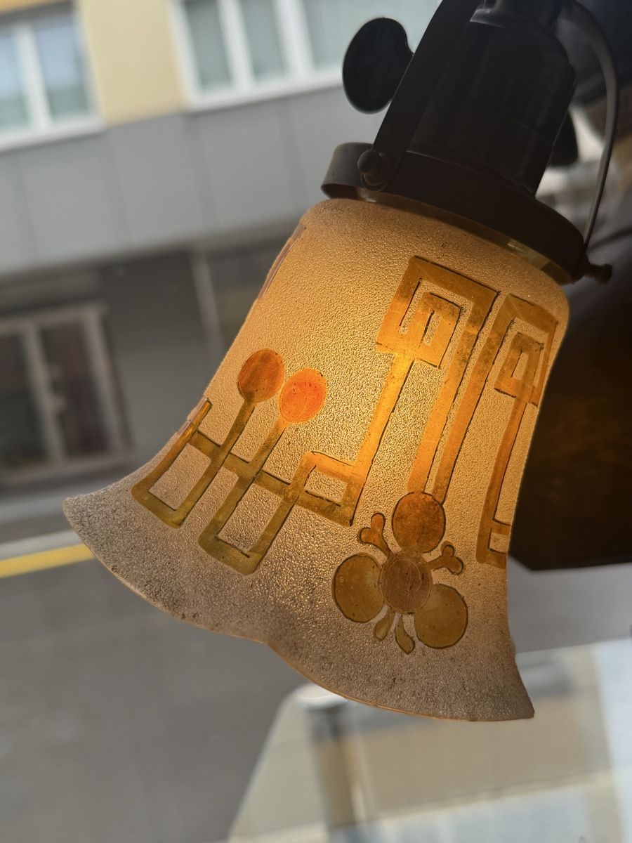Lampade: Jugendstil Tischlampe mit dekorativem Glasschirm  – Usato da Andermatt venduto da Diadiusdiana 2