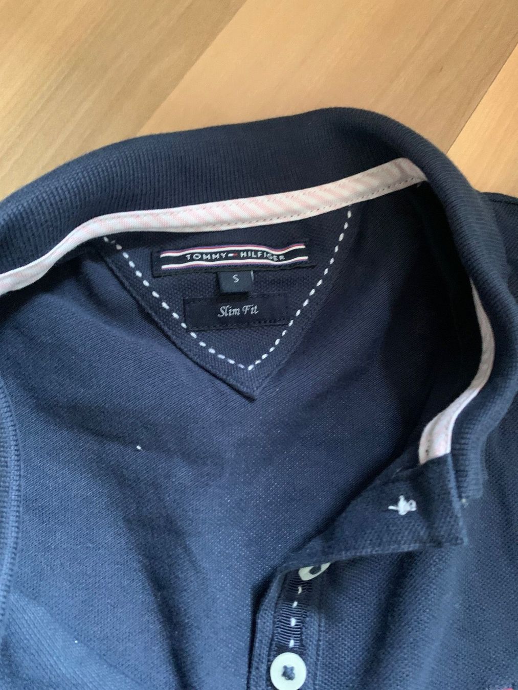 Tommy Hilfiger Polos: 3 Teiliges Markenset – Neuf (Voir description) à Hochdorf par Forestgreen 3
