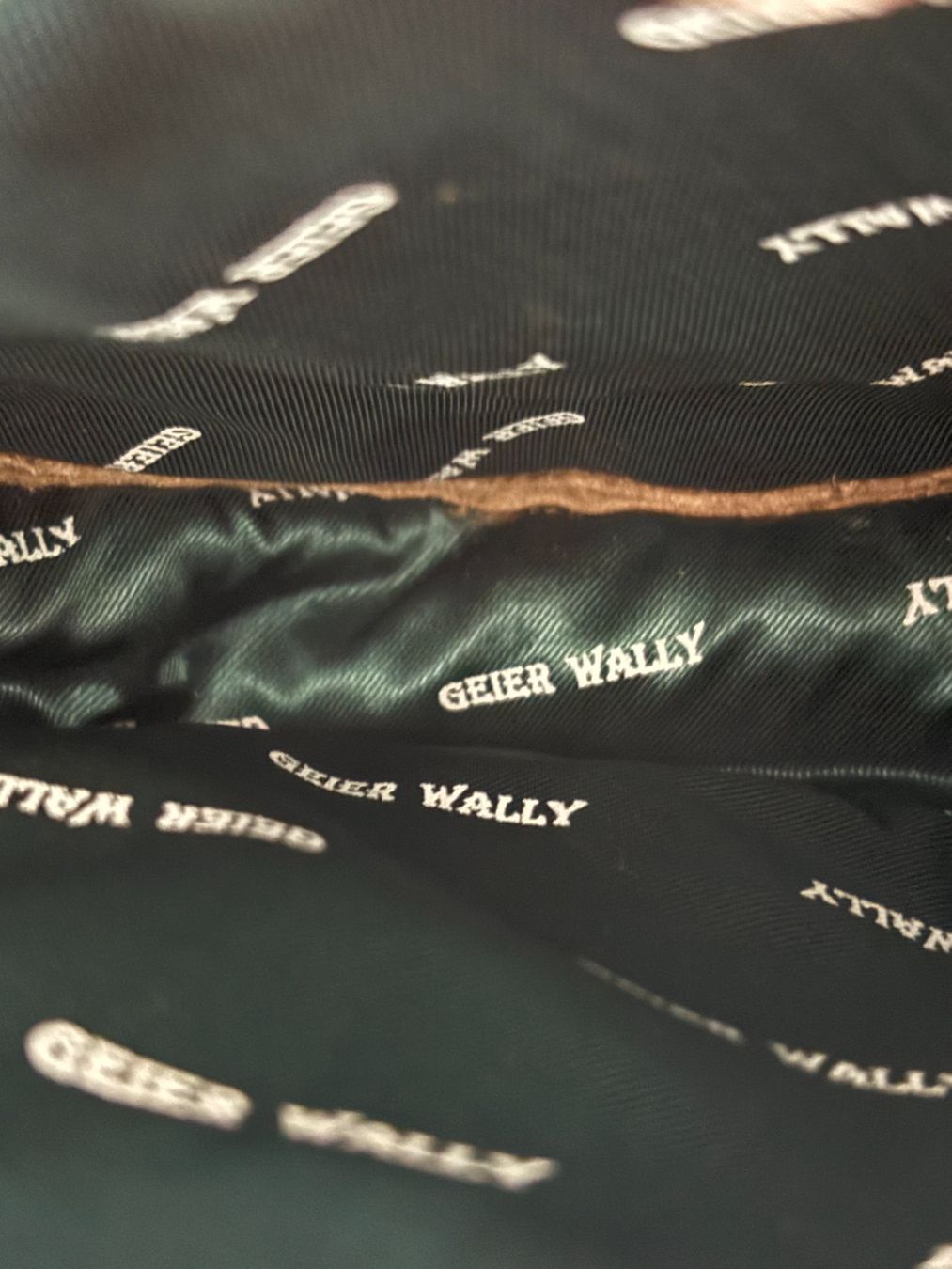 Taschen für Damen: Handtasche Geier Wally, super Innenfutter – Gebraucht aus schmerikon von nicole091 6