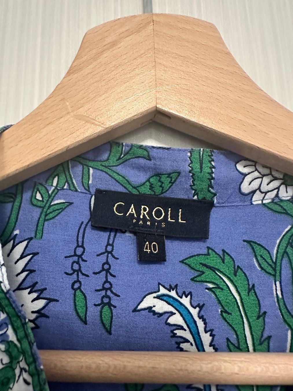 Caroll Camicette: Caroll Bluse mit Blumenmuster blau Grösse 40 – Usato da Bülach venduto da Jubet 2