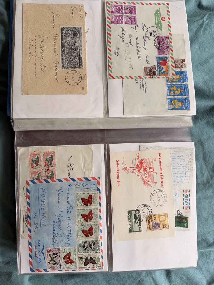 Tous les timbres: Briefmarkensammlung – D'occasion à Bern par DrGreenthumb7 9