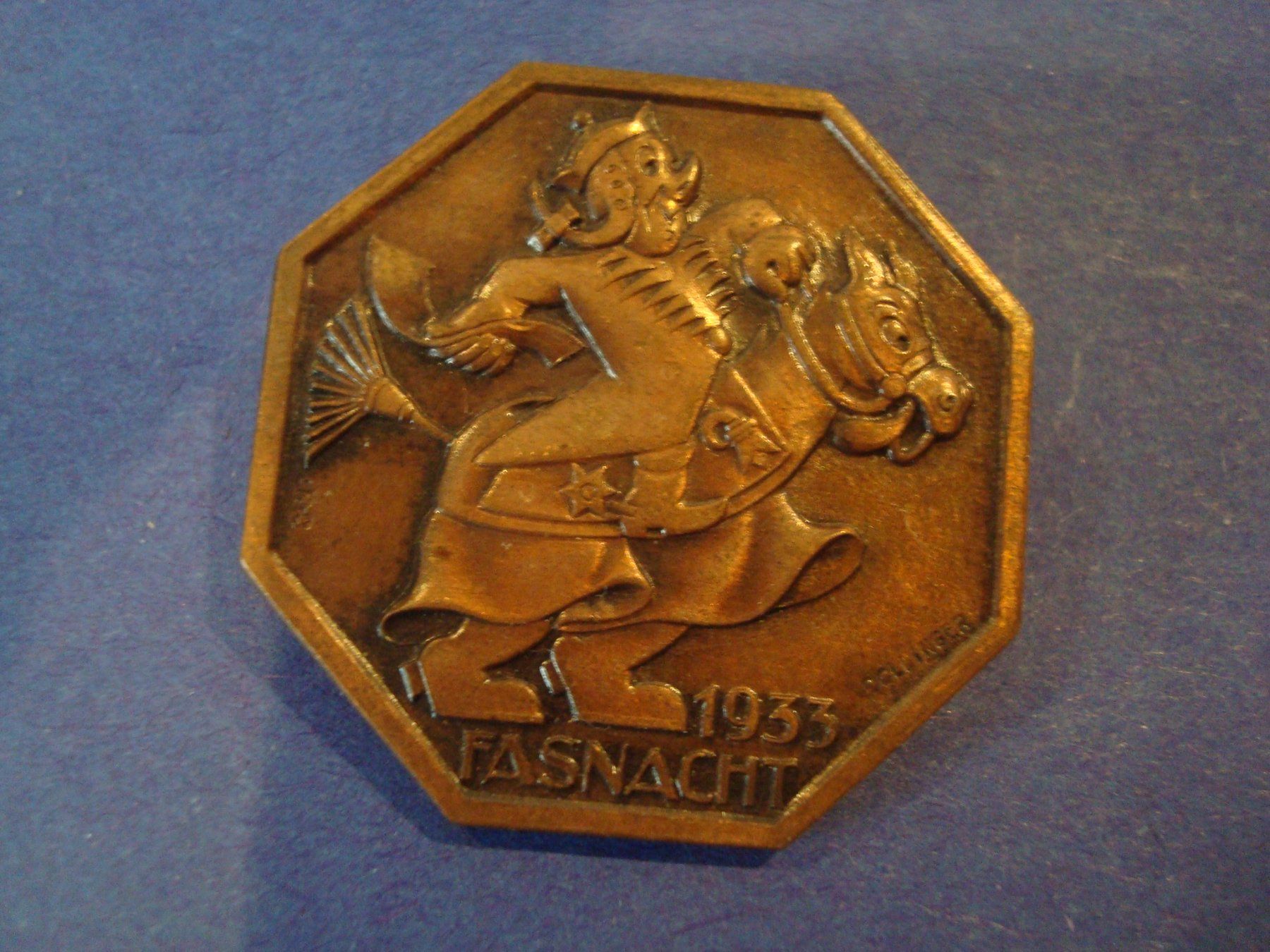 Placchette & Badge: Plakette Kupfer 1933 – Usato da Riehen venduto da Baerewaegli