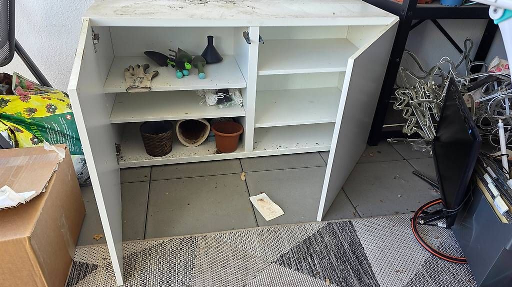 Ikea Kommoden: Ikea Möbel mit Abnutzungen – Gebraucht aus Luzern von F.Cremona 1