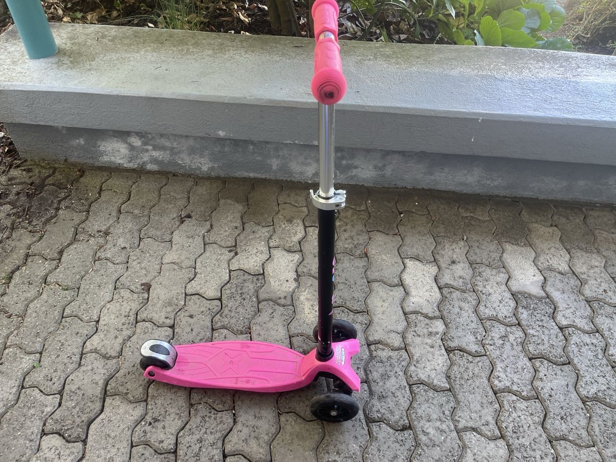 Micro Fahrzeuge für Kinder: M-Cro Tretroller / Trotti – Gebraucht aus Oberrieden von scubadiveli 3