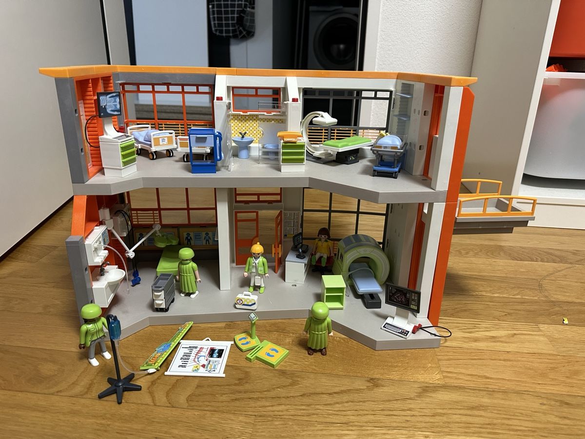 Playmobil Giocattoli: Playmobil Krankenhaus – Usato da Sirnach venduto da Maikaefer78