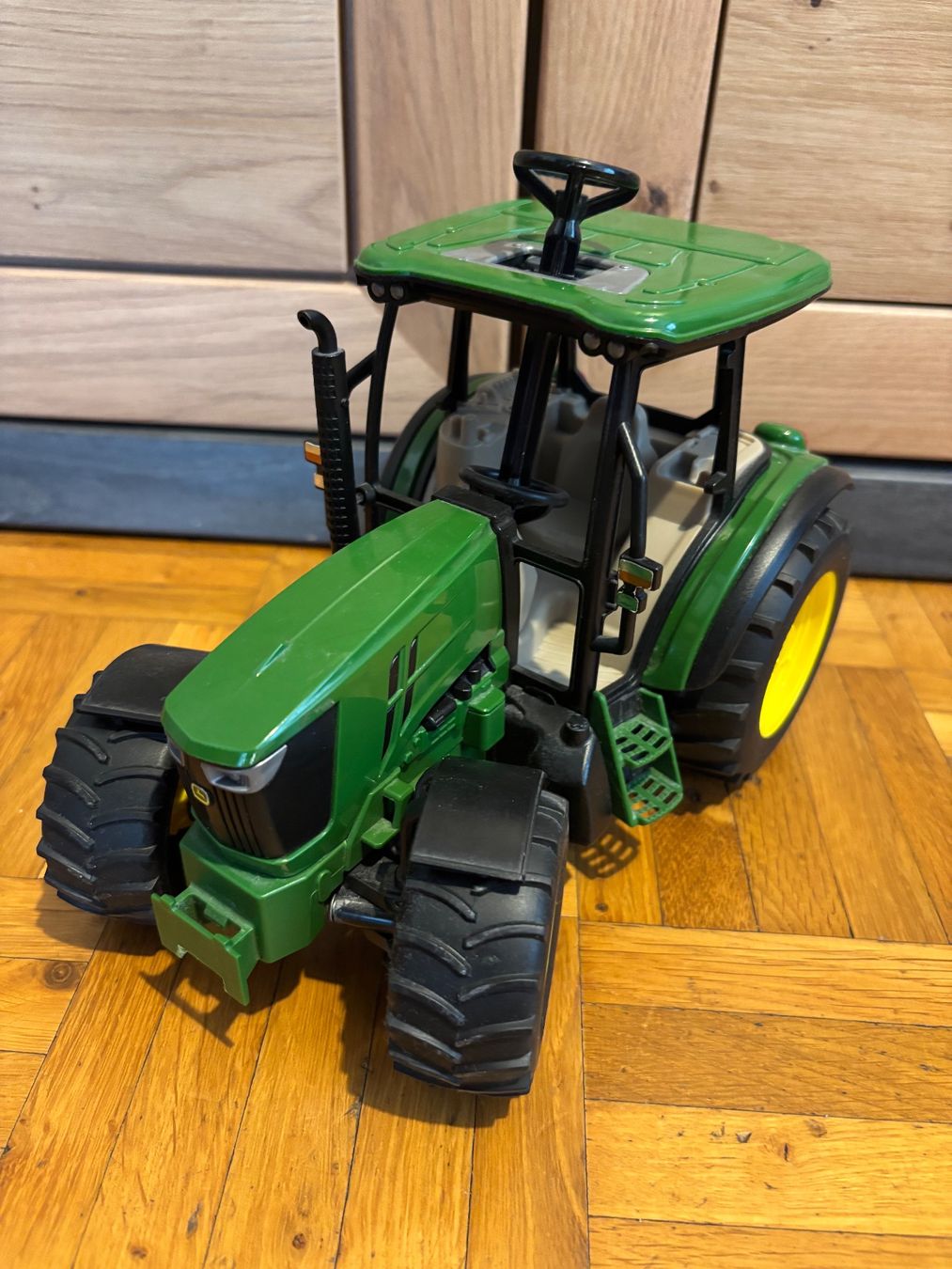 Bruder Giocattoli: John Deere 5115 M – Usato da Schötz venduto da hofri 1