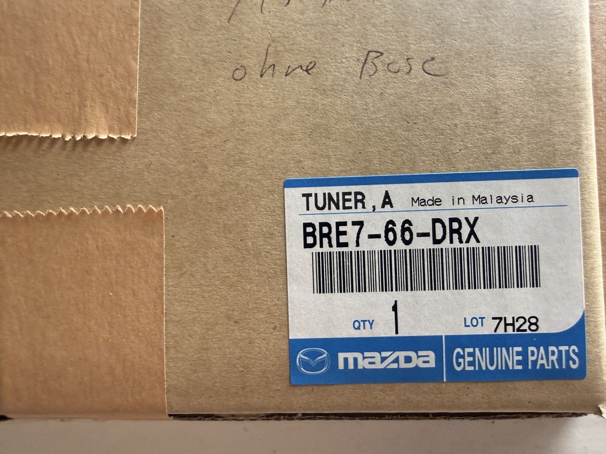 Mazda Tutti pezzi di ricambio auto: Mazda Tuner BRE7-66-DRX DAB-Antenne neu – Nuovo e nell'imballaggio originale da Wallenwil venduto da richof