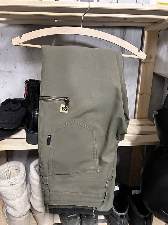 Hosen: DC Snowboardhose – Gebraucht aus Chur von leandrav 1