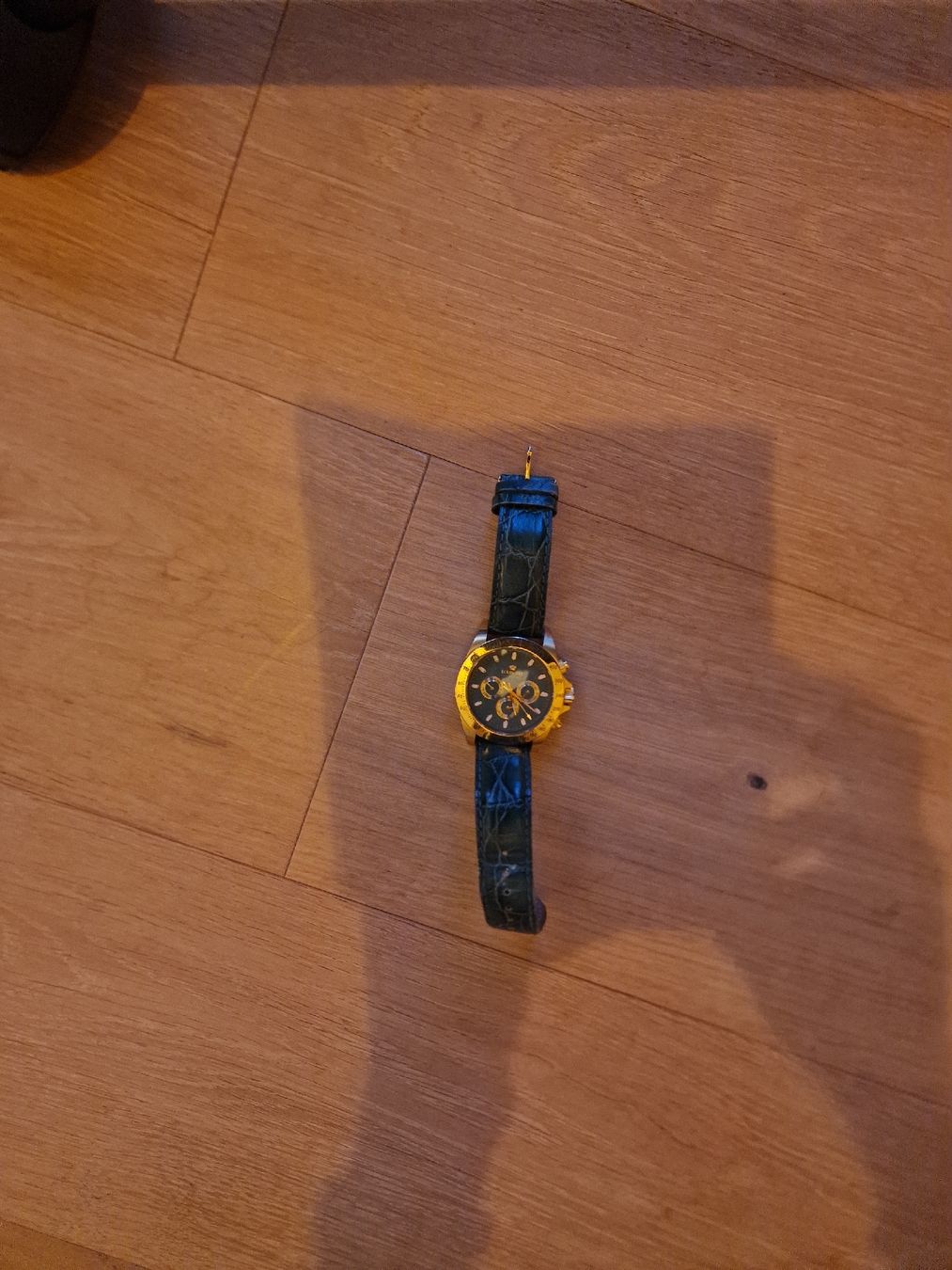 Bracelets: Uhr – D'occasion à Aeugst am Albis par Reservationsbuch 2