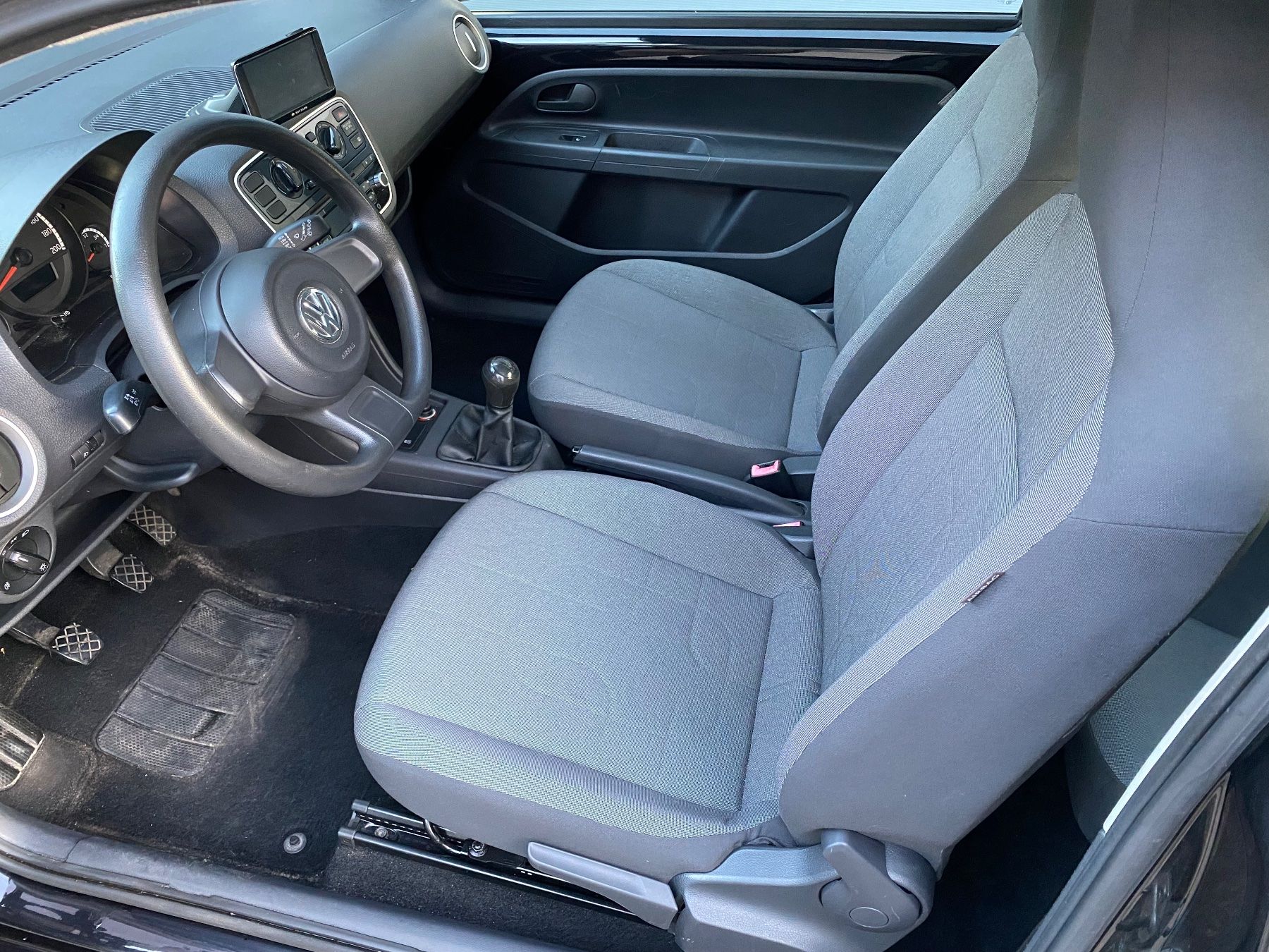 VW Autos: Vw Up! 1.0 MPI 44kW – Gebraucht aus Hünenberg See von MrMoriarty 4