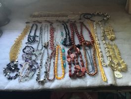 Schmuck Konvolut HalskettenArmbänder verschiedeneMaterialien