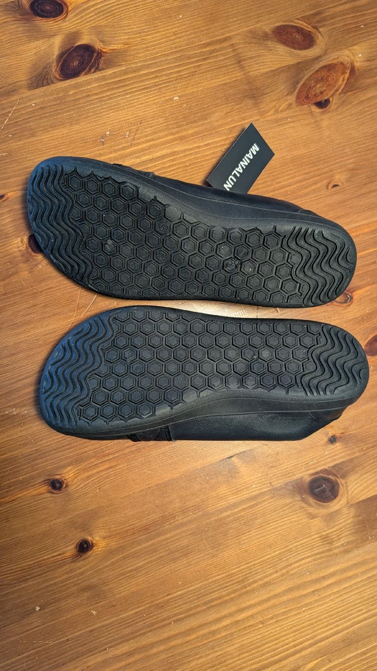 Scarpe da uomo: Herren Schuhe schwarz Groesse 43 neu – Nuovo (secondo la descrizione) da Olten venduto da NicoOnline 2