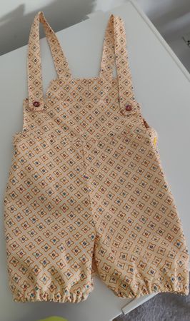 Baby-Hose mit Trägern, Grösse 86  Für den Sommer