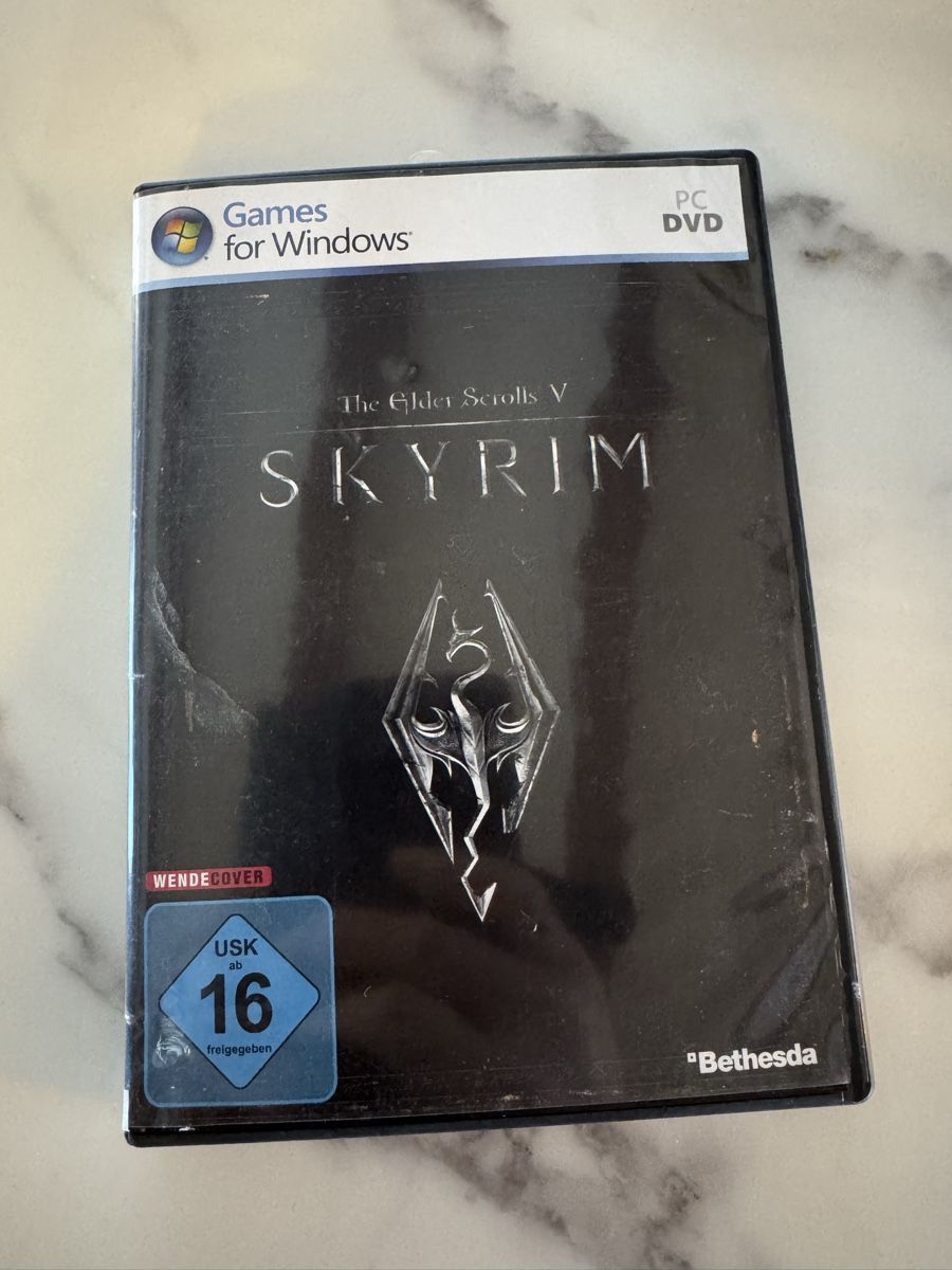 Microsoft Giochi: Skyrim PC – Usato da Niederstocken venduto da michel_jacqueline