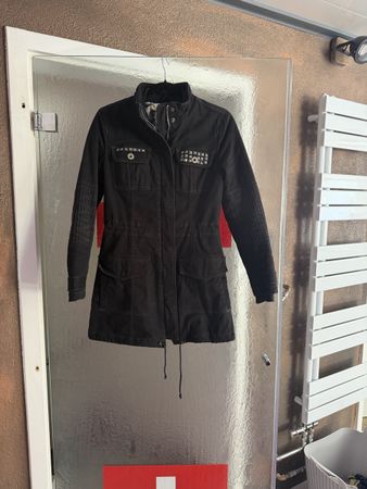 Damen Jacke Guess Jeans schwarz Grösse XS Nieten