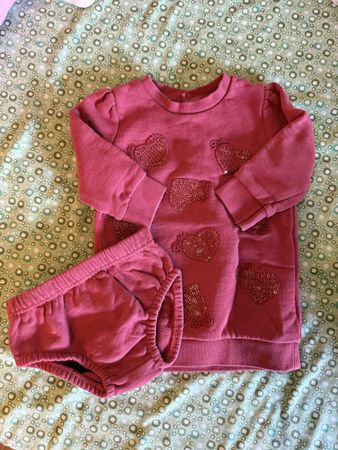 Guess Sweatkleid in Fuchsia mit Unterhose