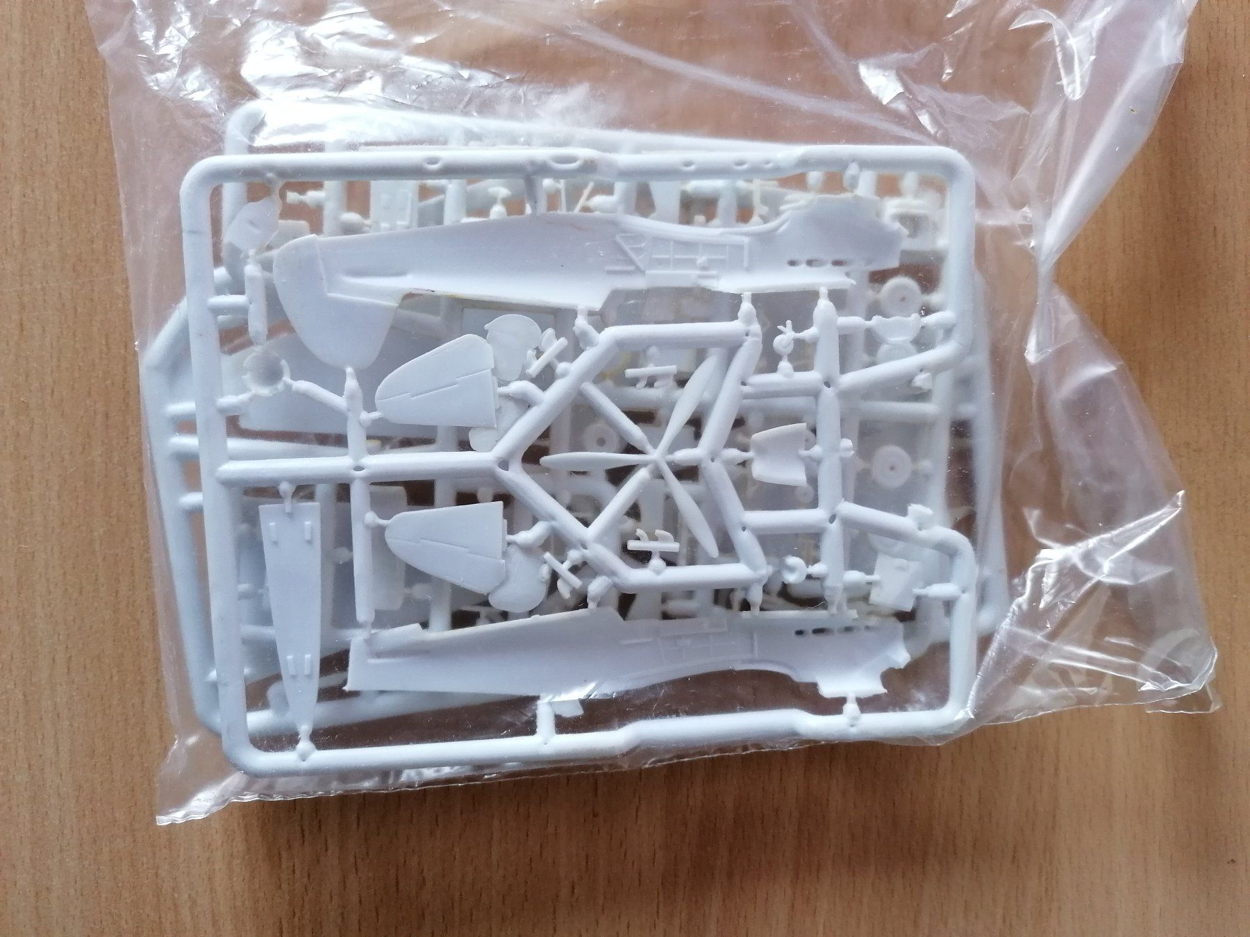 Modellbausätze & Standmodelle: 1/72 Yak-1 A Model 7255 – Neu und originalverpackt aus Sion von mika-0926 3