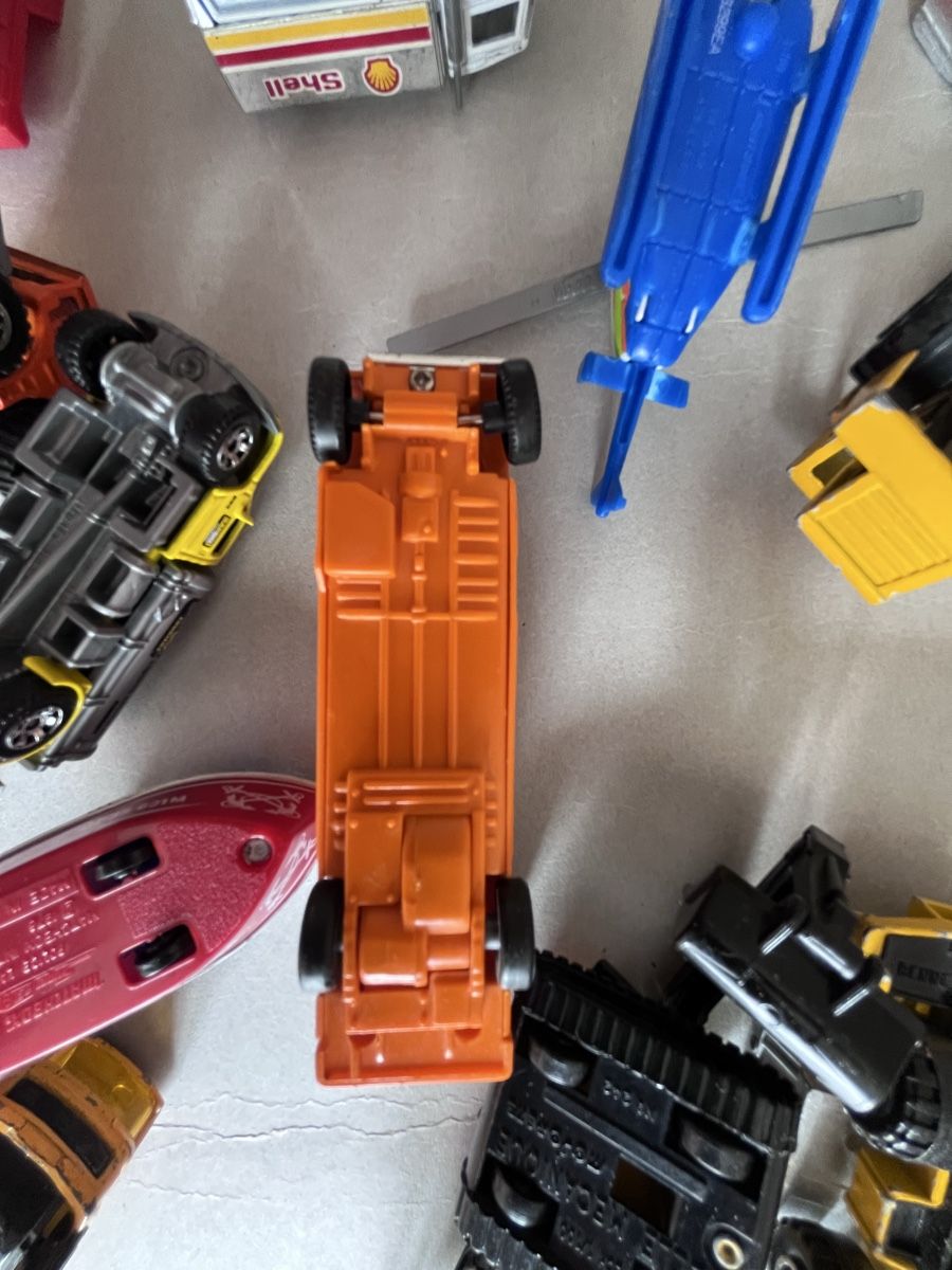 Jouets: Grosses Spielzeugauto – D'occasion à walenstadt par Blumenzeit 3