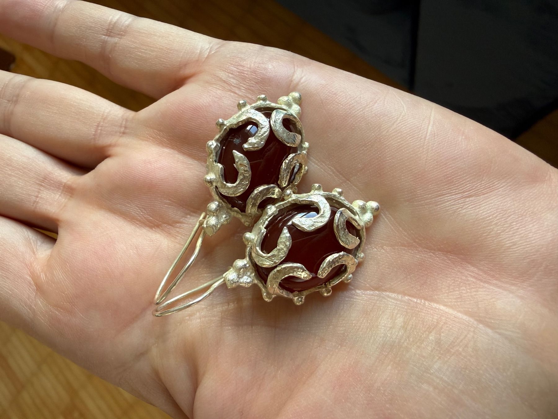 Orecchini pendenti & Orecchini a lobo: Vintage Sterling Silver Carnelian Dangle Earrings – Nuovo (secondo la descrizione) da Zürich venduto da DEGU 4