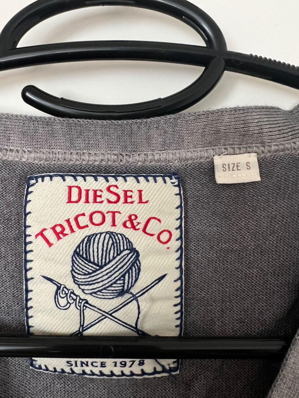 Diesel Pullover & Sweatshirts: Diesel Tricot & Co Cardigan Small – Gebraucht aus Dübendorf von CellarSeller 1