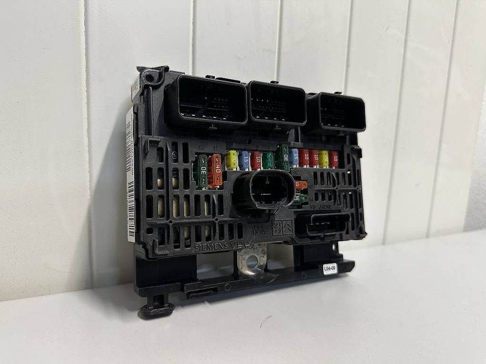 Componenti elettronici: BSM-Modul Siemens Valeo BSM-L04-00 PSA 9661682780 – Usato da Oetwil am See venduto da RoeschuDeBuetzer